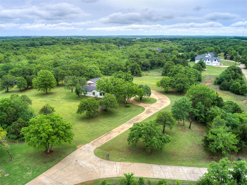 400 Carpenter Trail