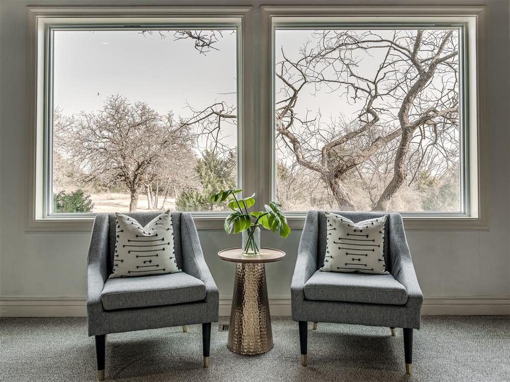 400 Carpenter Trail