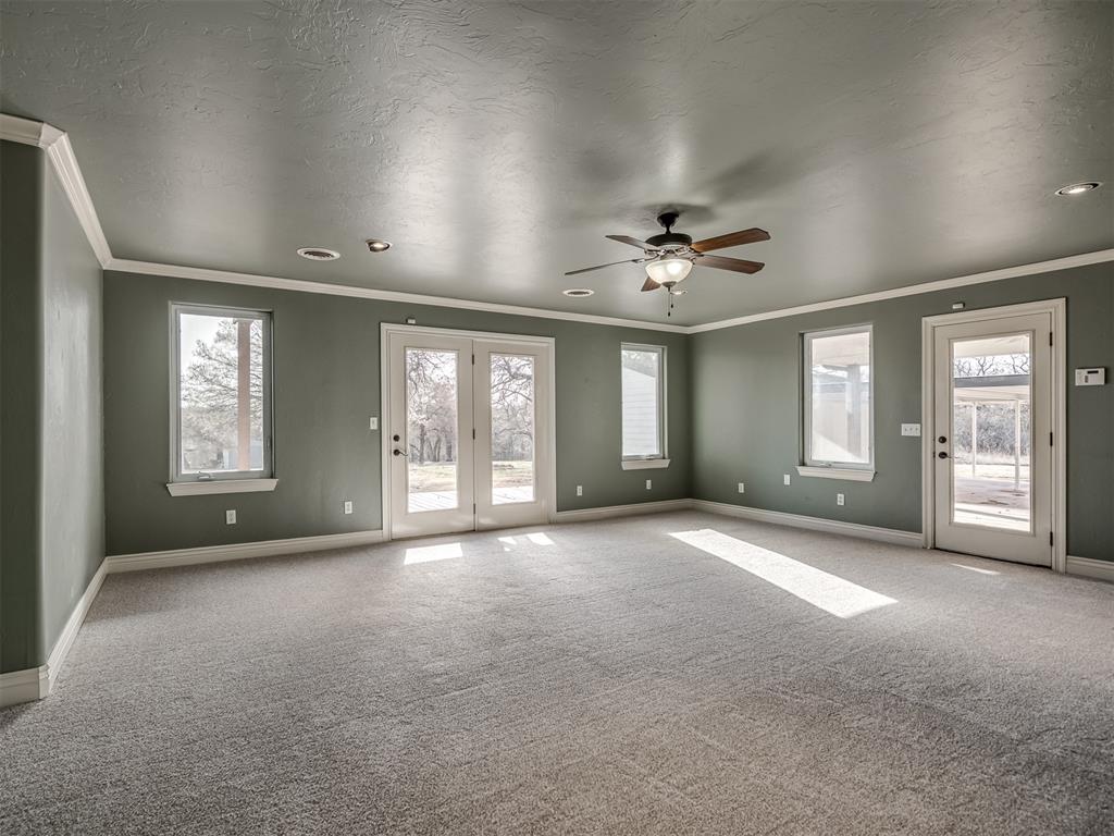 400 Carpenter Trail