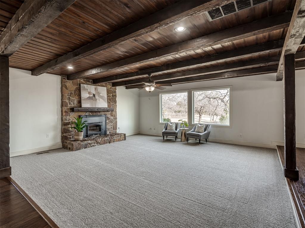 400 Carpenter Trail