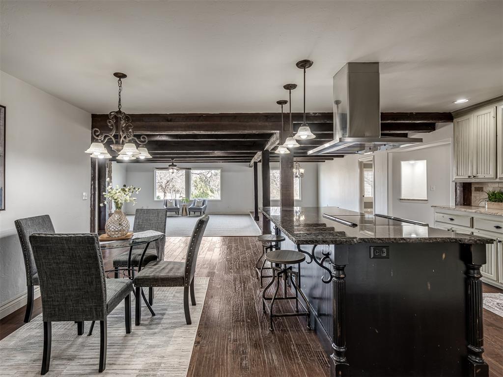 400 Carpenter Trail