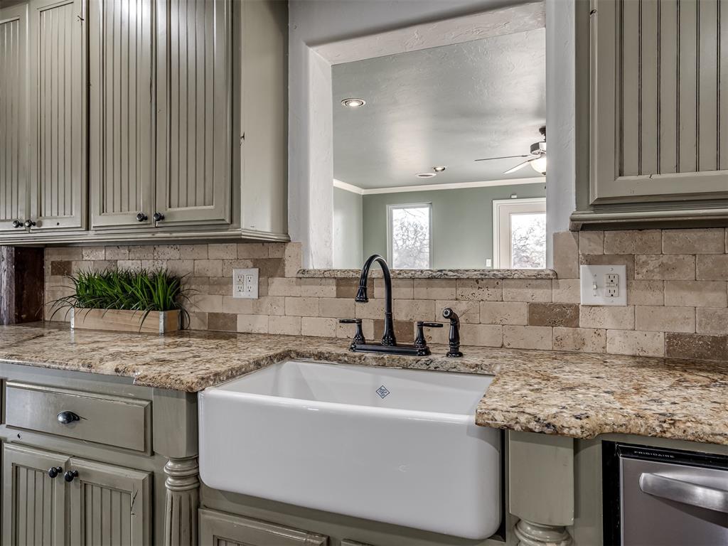400 Carpenter Trail