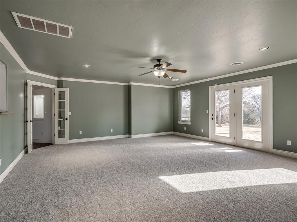 400 Carpenter Trail