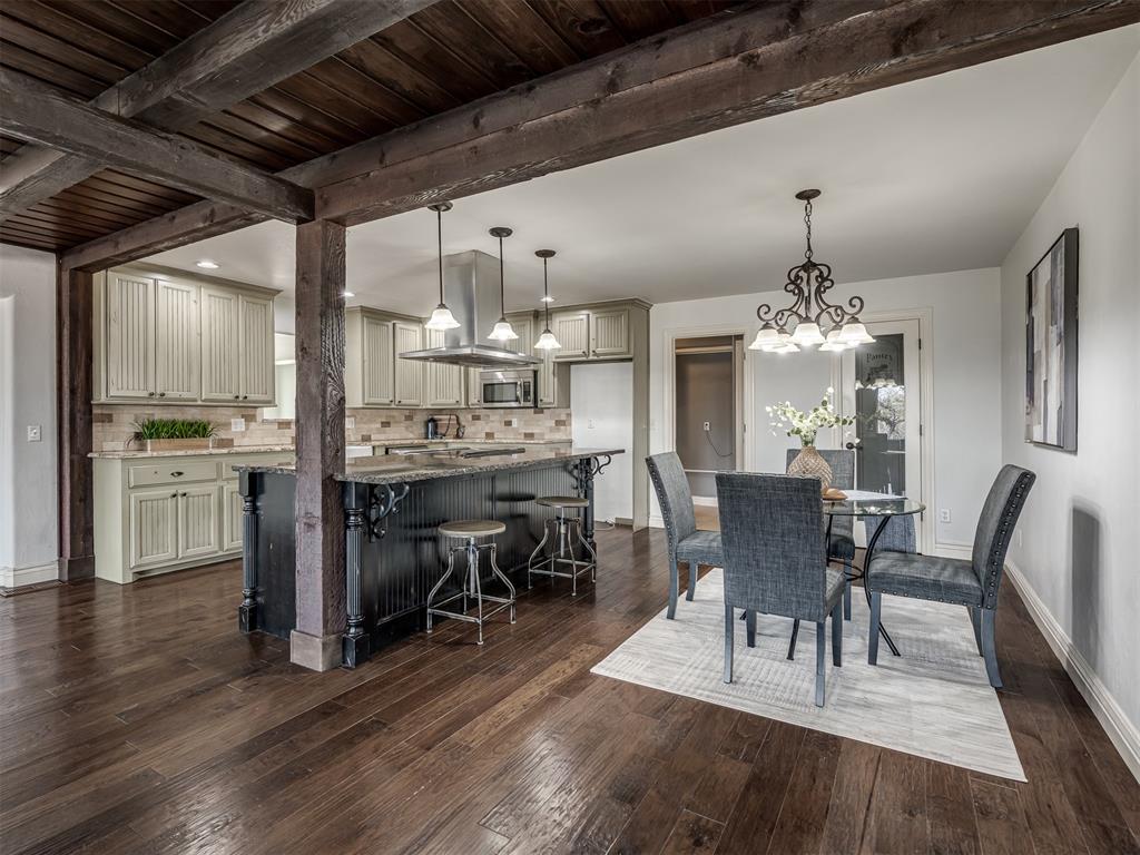 400 Carpenter Trail