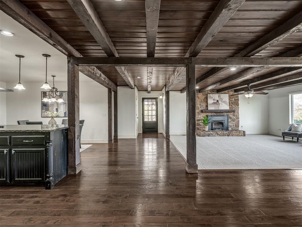 400 Carpenter Trail