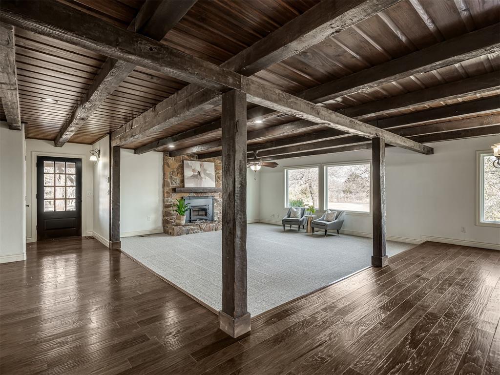 400 Carpenter Trail