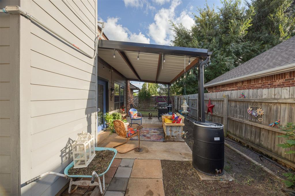 2512 Lee Lane