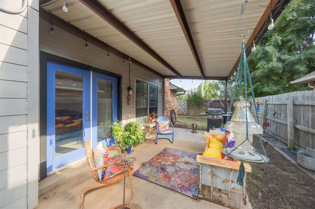 2512 Lee Lane