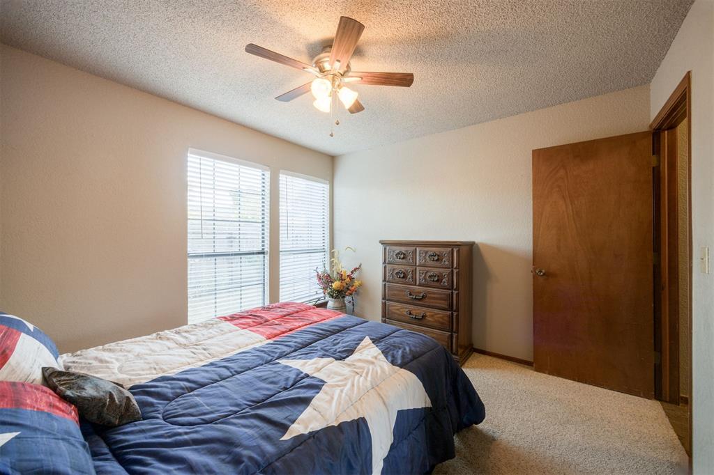 2512 Lee Lane