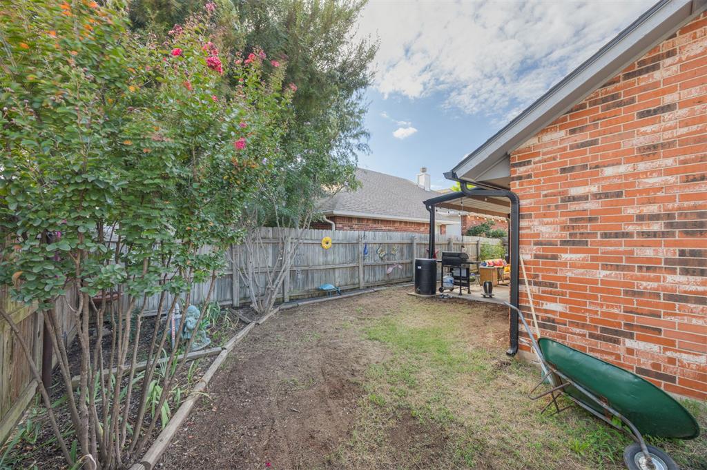 2512 Lee Lane