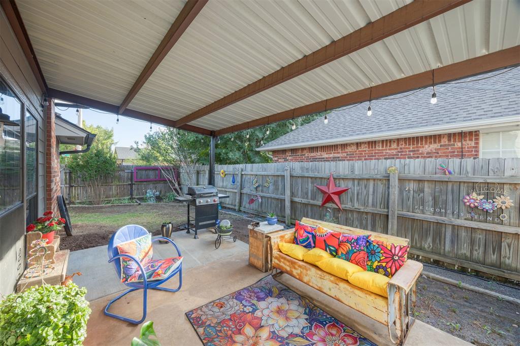 2512 Lee Lane