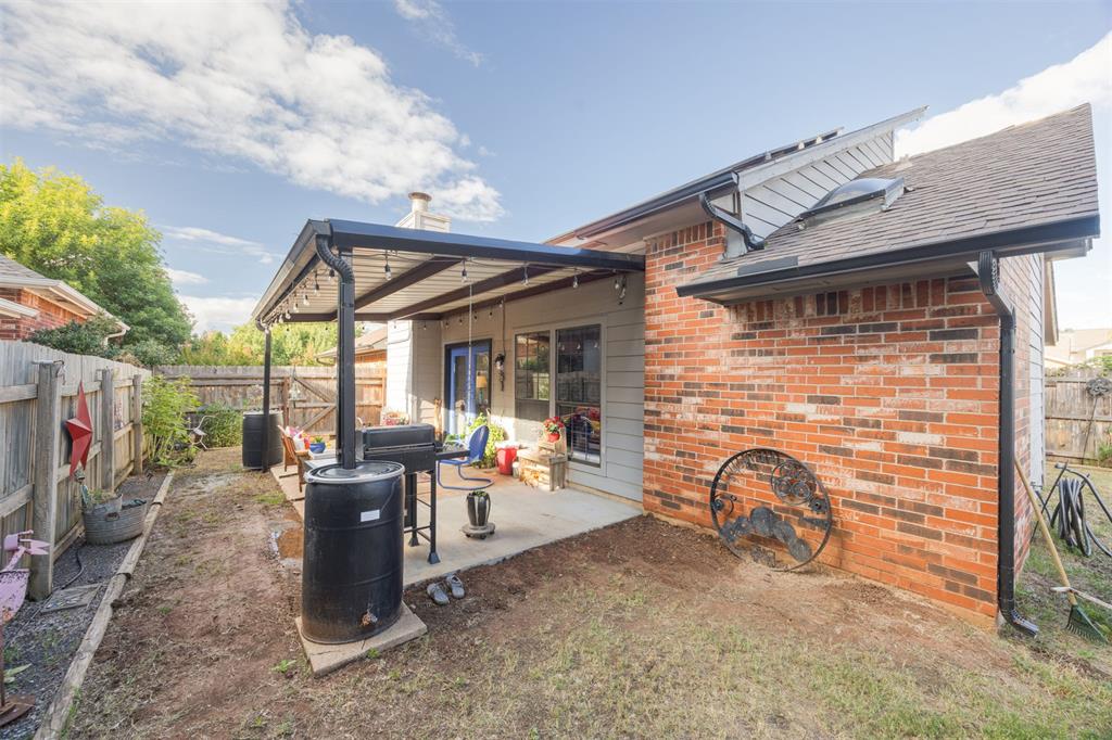 2512 Lee Lane