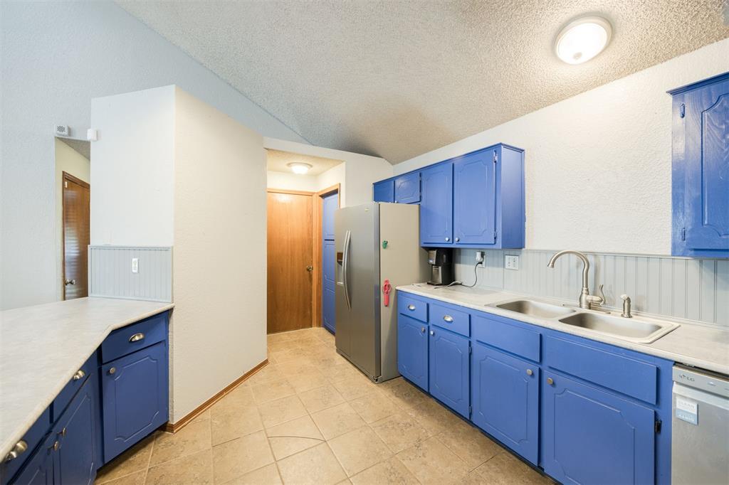 2512 Lee Lane
