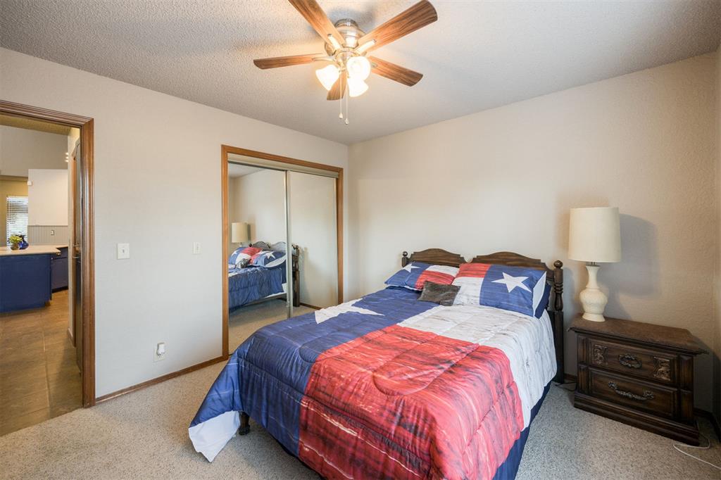 2512 Lee Lane