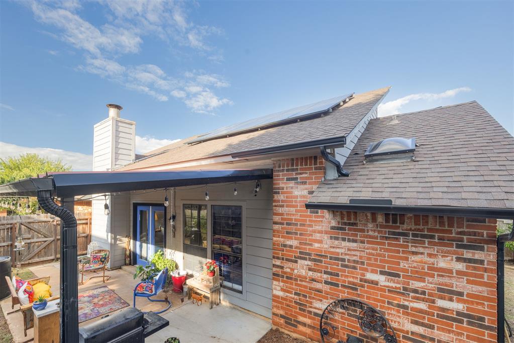2512 Lee Lane
