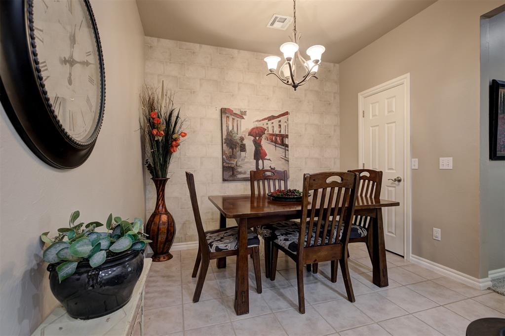 1632 Laurel Place