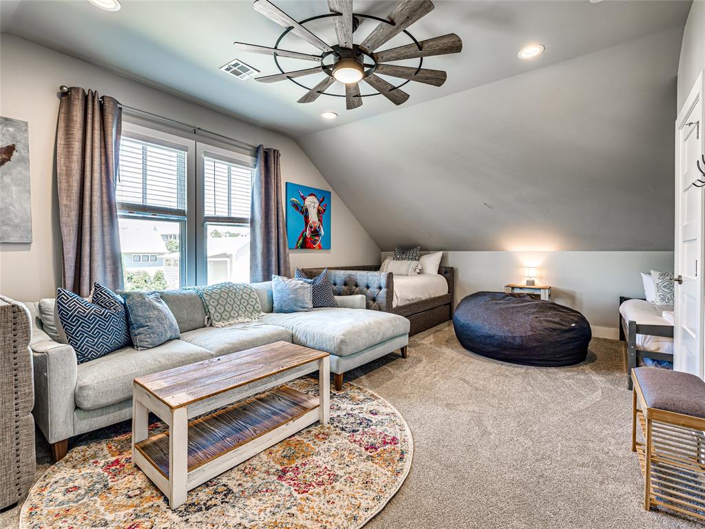 27 Firefly Lane