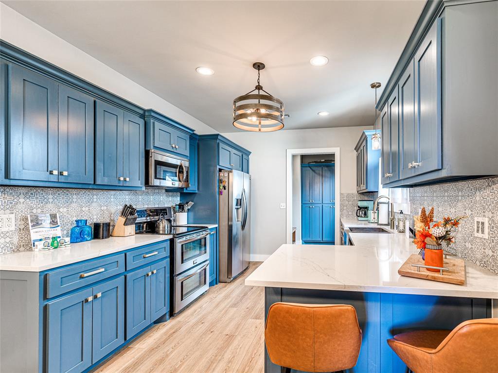 27 Firefly Lane