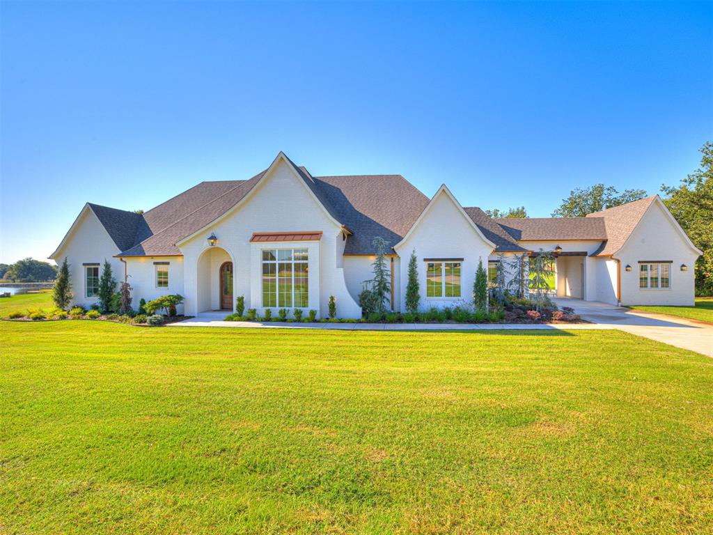 2297 Summit Circle