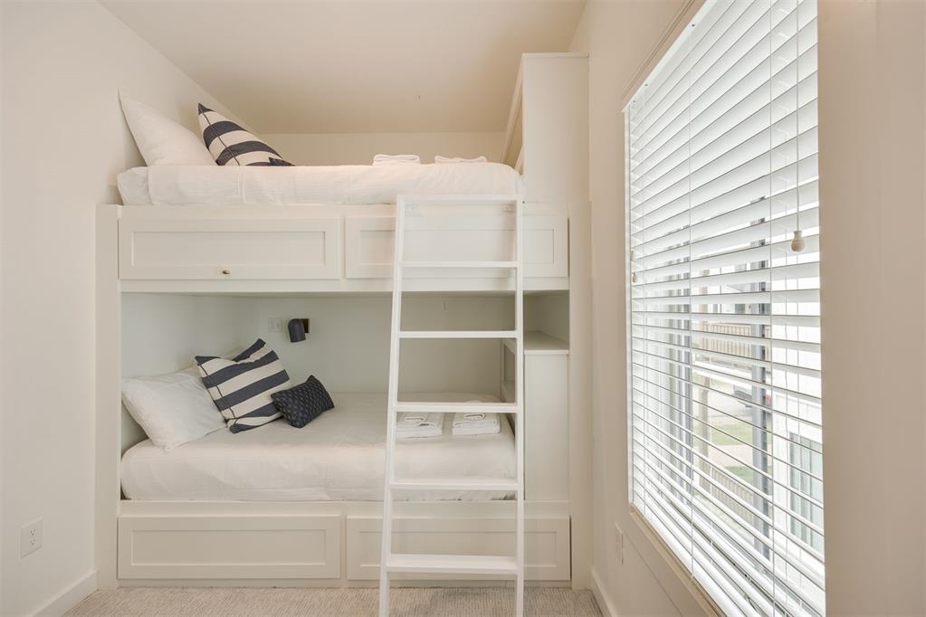 44 Ramble Along Road