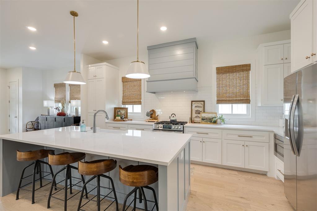 44 Ramble Along Road