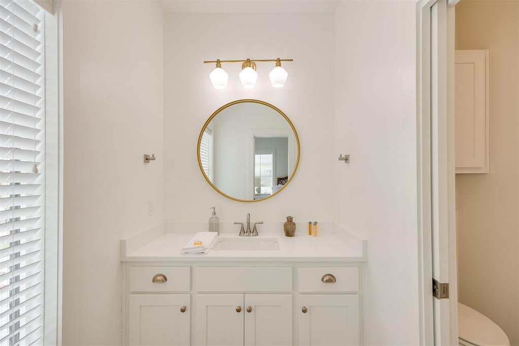 44 Ramble Along Road