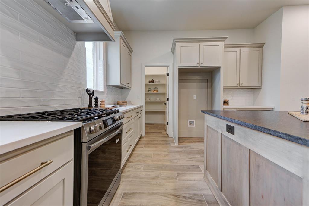 9304 NW 79th Terrace