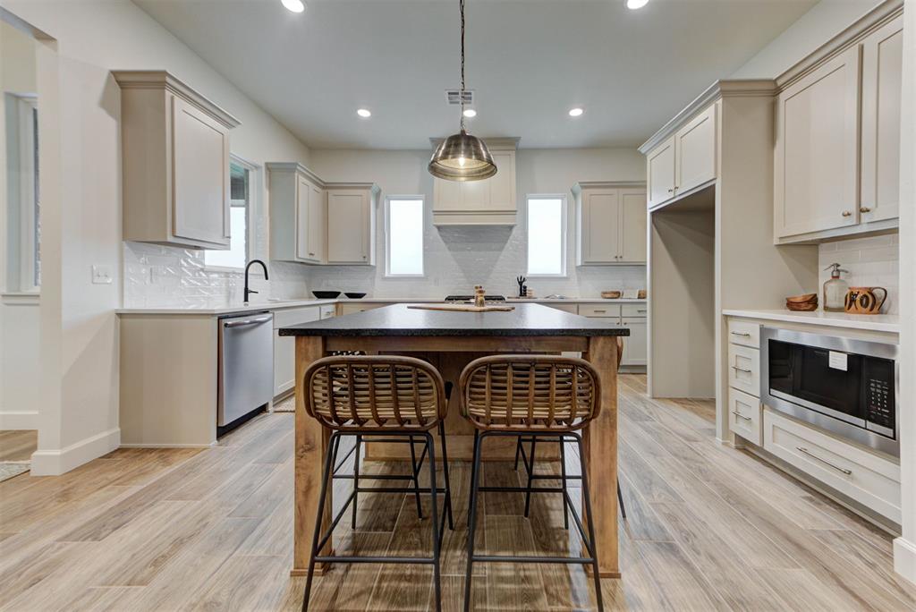 9304 NW 79th Terrace