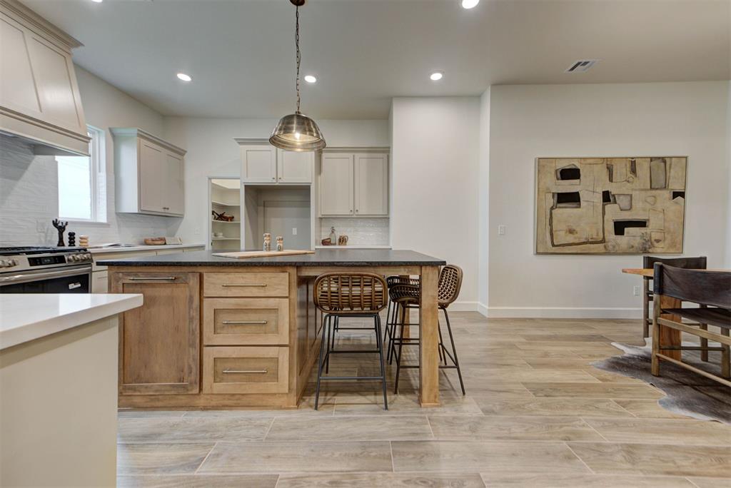 9304 NW 79th Terrace