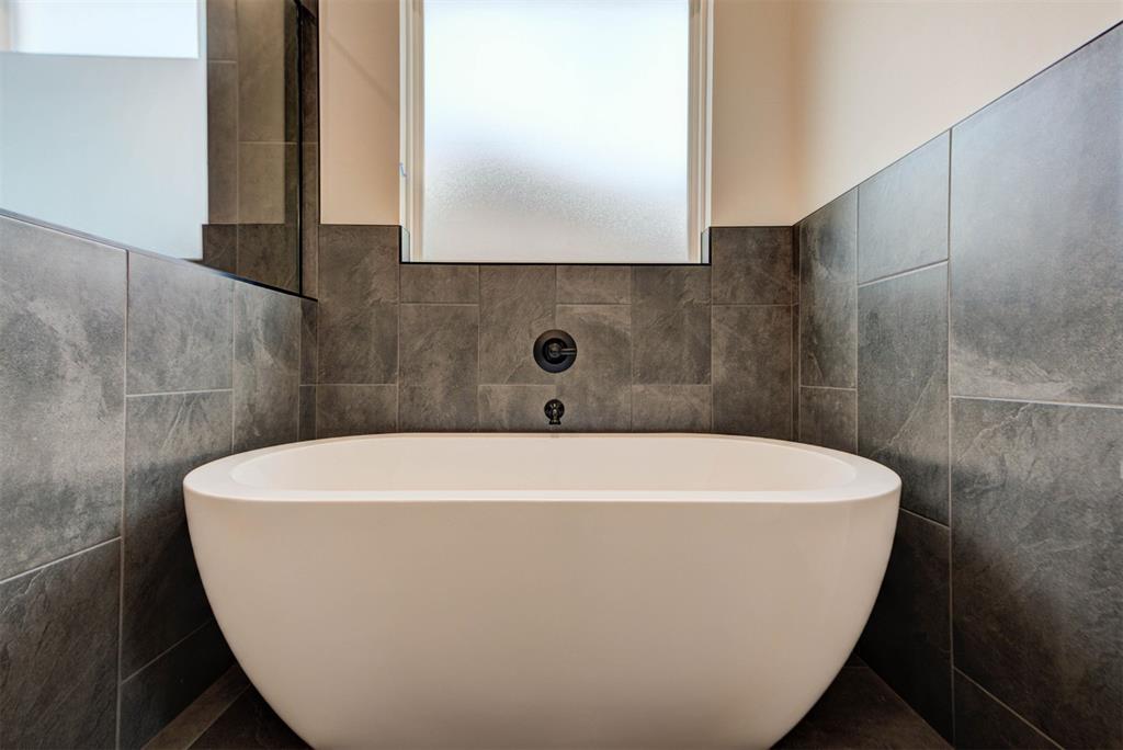 9304 NW 79th Terrace