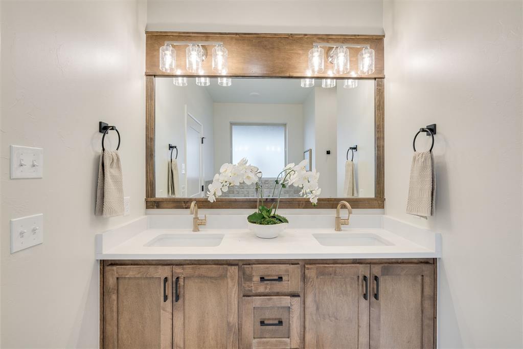 9209 NW 147th Terrace