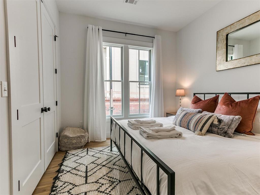 47 Ramble Along Road