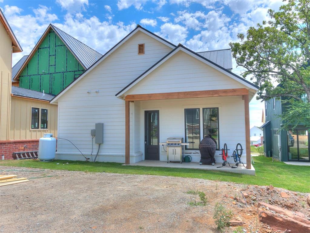 47 Ramble Along Road