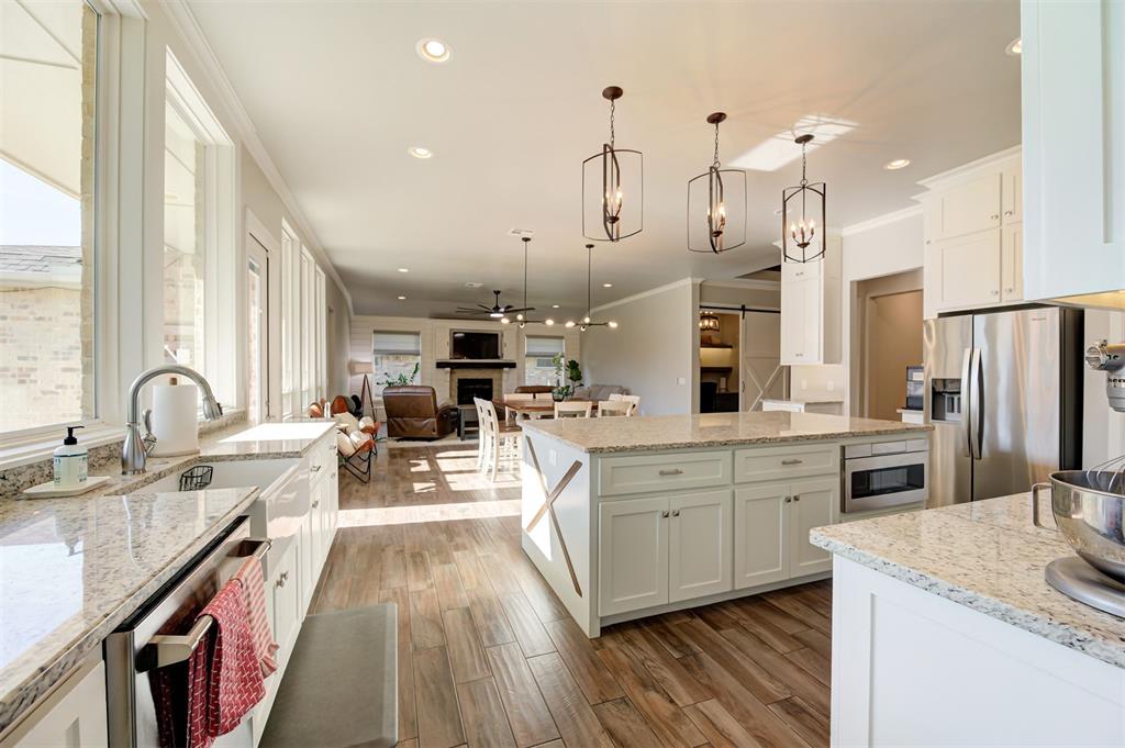 3100 Hunter Crest Drive