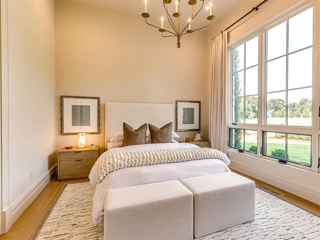 2909 Spring Crest Circle