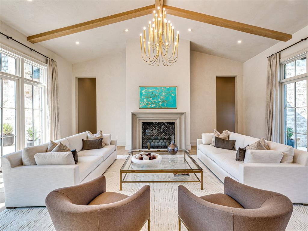 2909 Spring Crest Circle