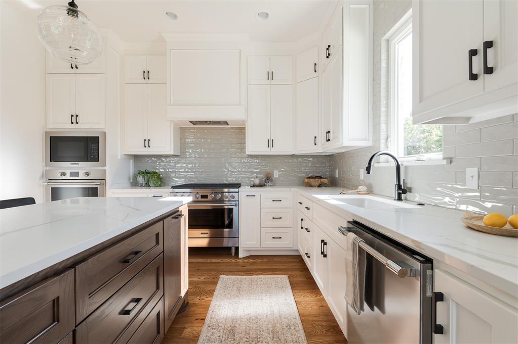 7624 NW 130th Terrace