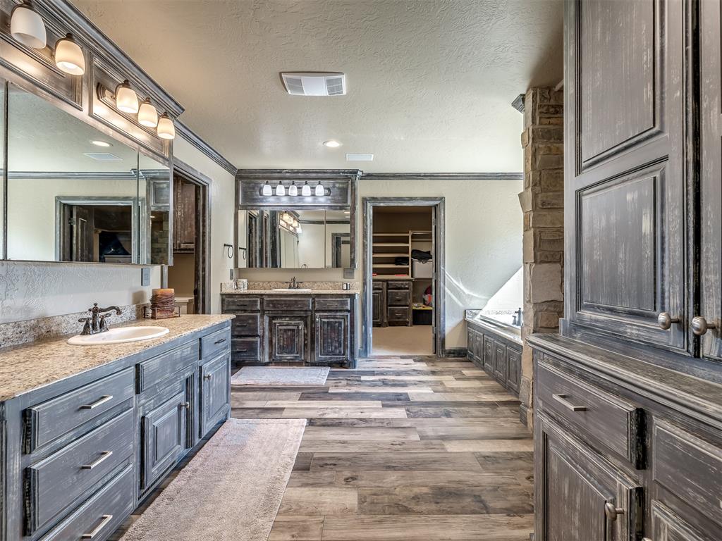 27280 N County Road 3250
