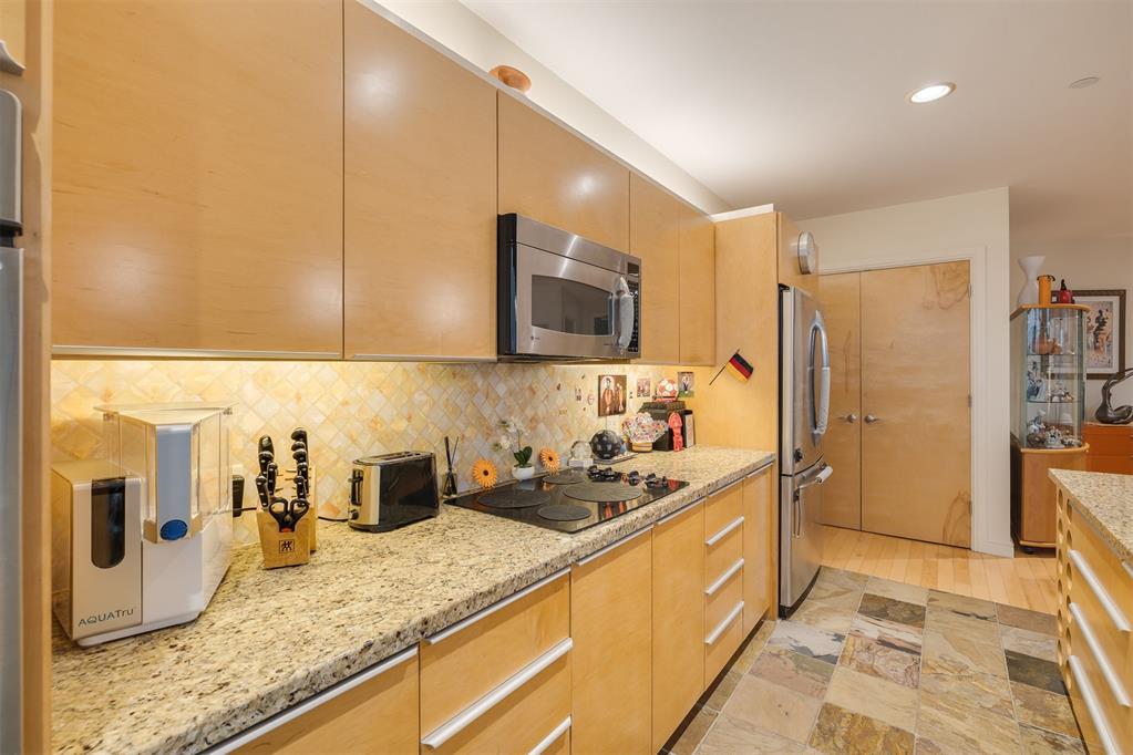 5900 Mosteller Drive Unit: 34