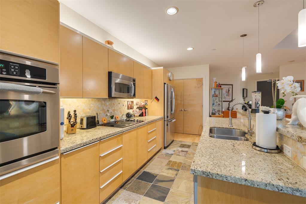 5900 Mosteller Drive Unit: 34