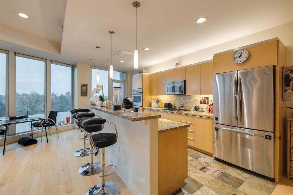 5900 Mosteller Drive Unit: 34