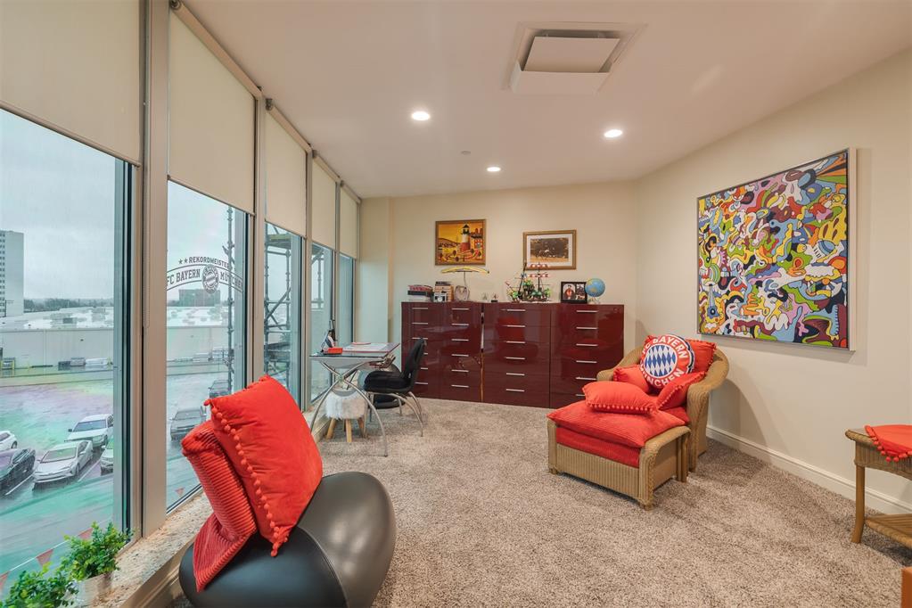 5900 Mosteller Drive Unit: 34