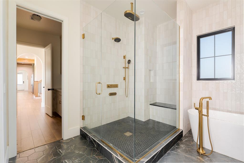 16000 N Hogback Road