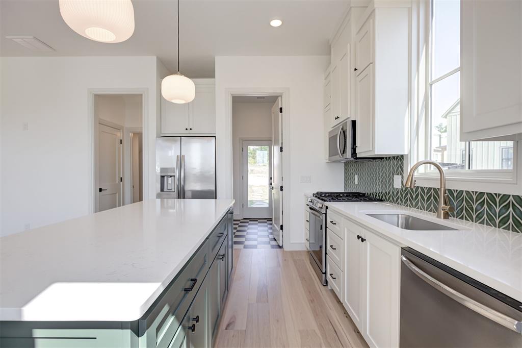 39 Lower Greenway