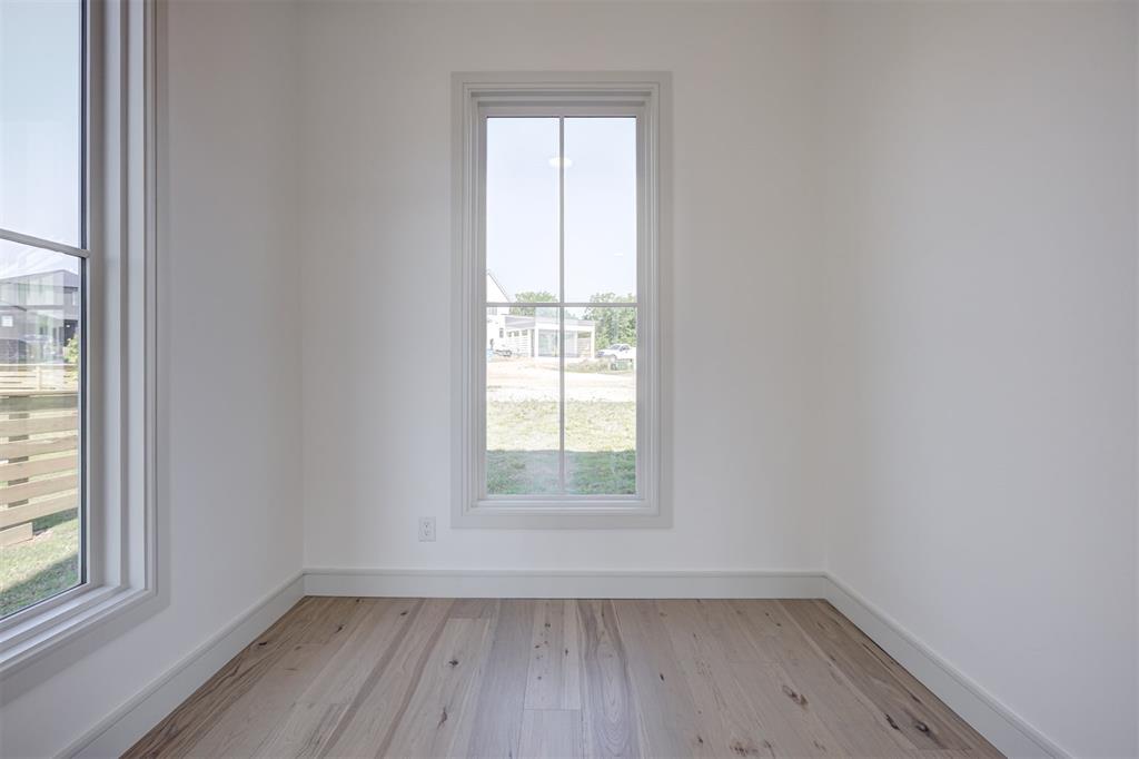 39 Lower Greenway