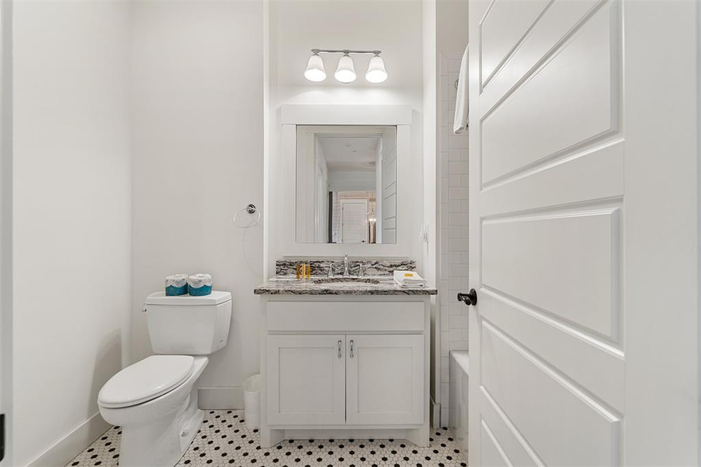 29 N Water Street Unit: 7