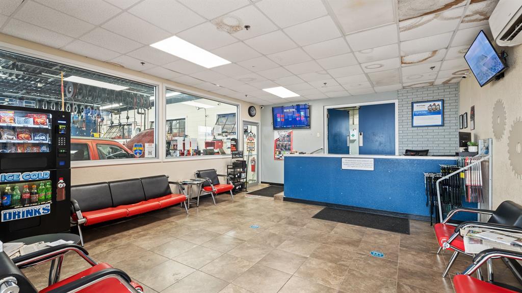 1107 N Shawnee Street