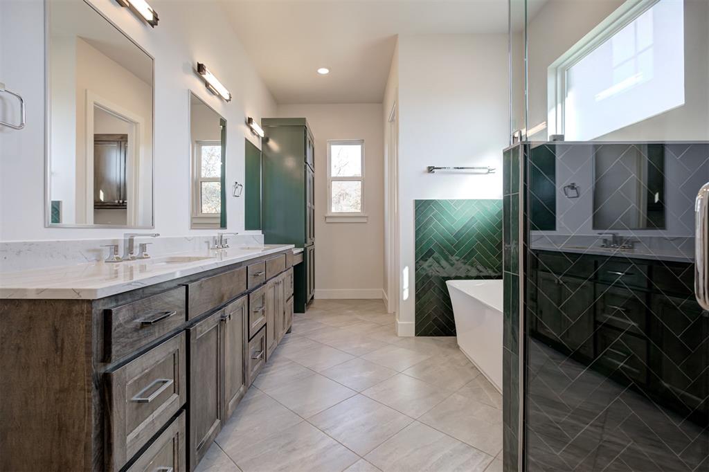 8001 Amber Ridge Drive