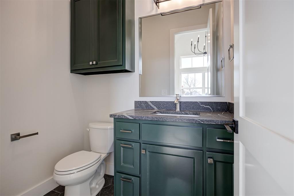 8001 Amber Ridge Drive