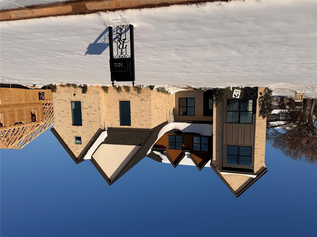 8201 Amber Ridge Drive